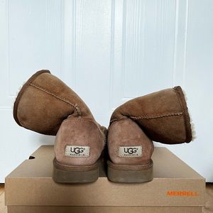 UGG classic boots in tan